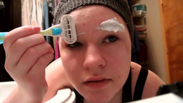 What You Should Know Before Shaving Eyebrows